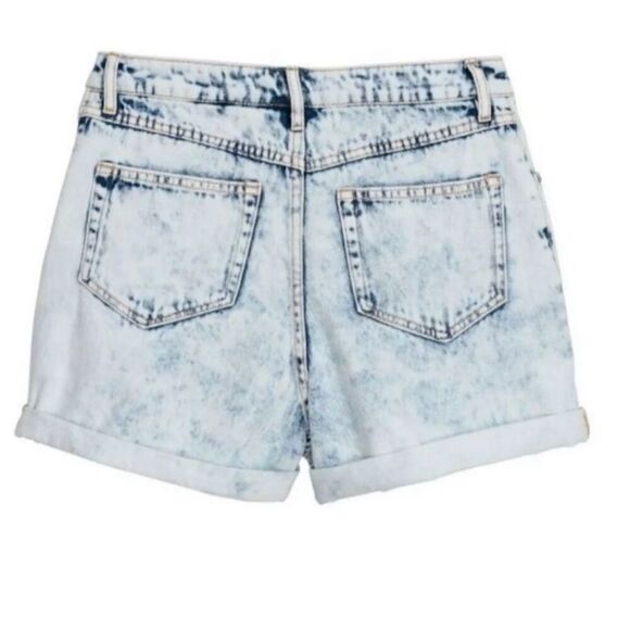 Bugs Bunny Womens Size 6 acid wash 90's style shorts H&M Looney Tunes - Picture 2 of 11